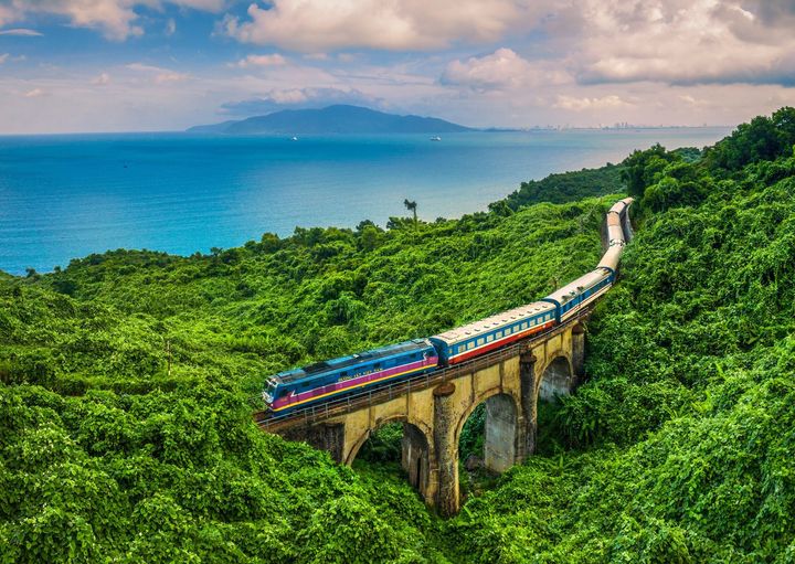 Đ&egrave;o Hải V&acirc;n m&ugrave;a h&egrave; với hoa b&igrave;m b&igrave;m trắng đẹp như phim - Ảnh 6.