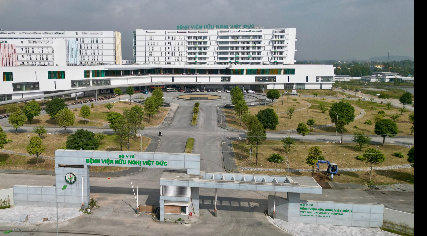Chốt ng&agrave;y Bệnh viện Hữu nghị Việt Đức cơ sở Ninh B&igrave;nh đ&oacute;n bệnh nh&acirc;n - Ảnh 2.