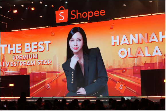 Shopee tiếp tục vinh danh Hannah Olala với giải thưởng Best Premium Livestream Star năm thứ ba li&ecirc;n tiếp - Ảnh 4.
