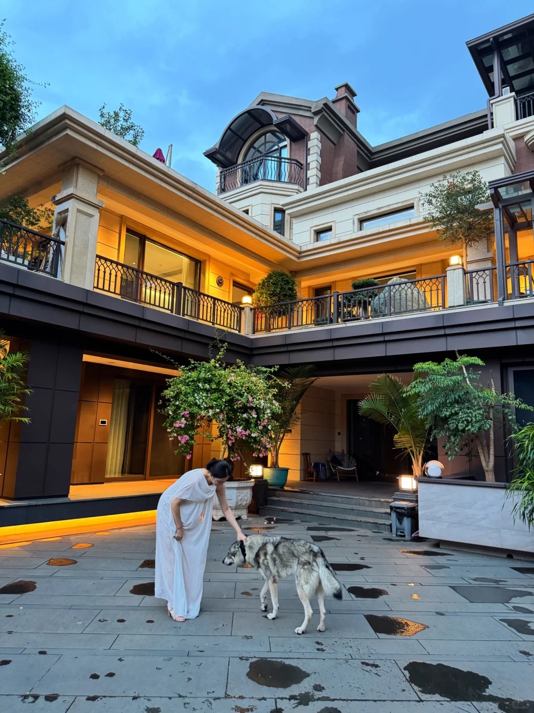 Biệt thự độc lập 1000 m2: Cuộc sống như một khu nghỉ dưỡng trong nh&agrave; tuyệt vời - Ảnh 2.
