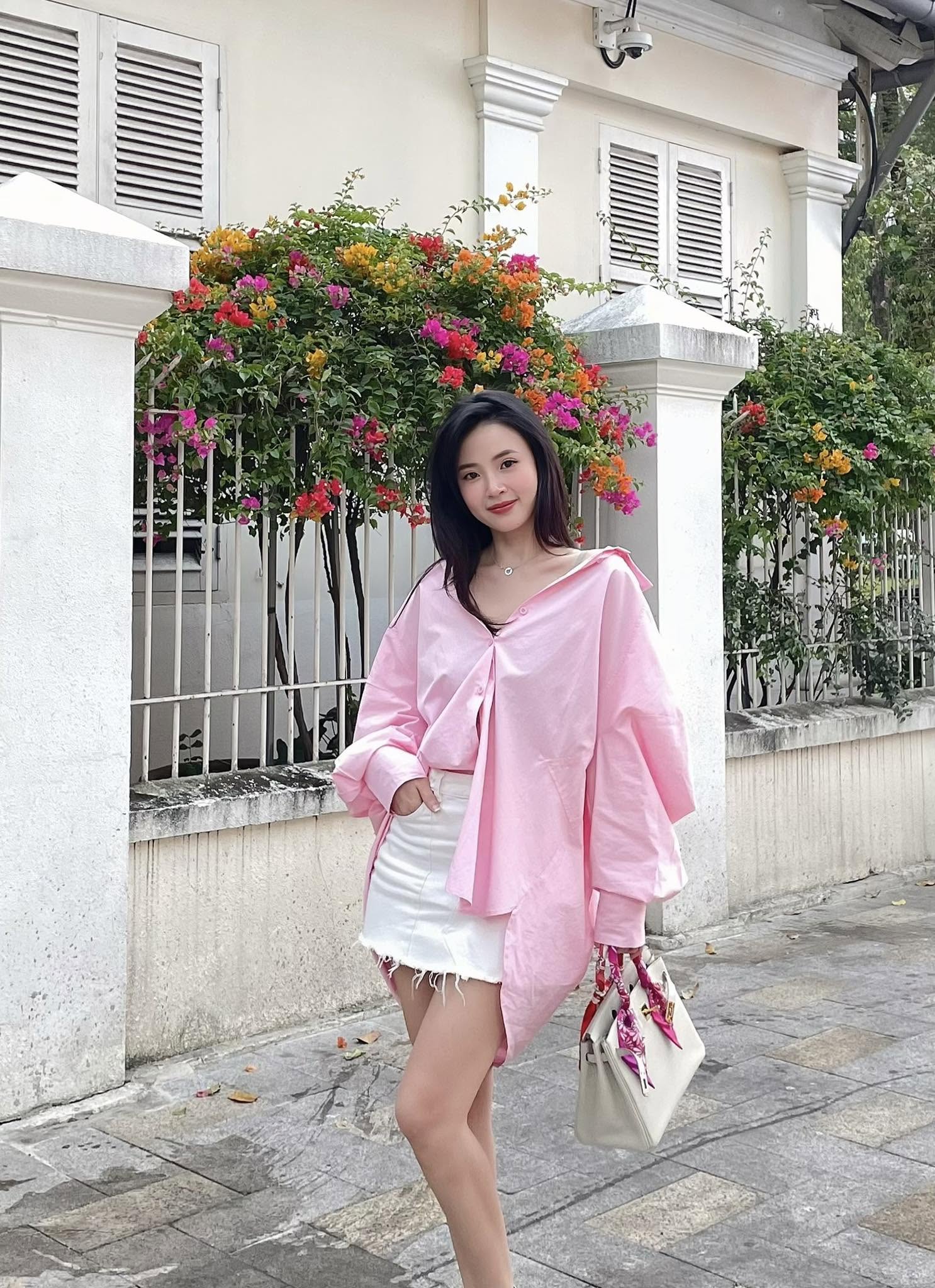 Vợ thiếu gia c&ocirc;ng ty nhựa Duy T&acirc;n xuất hiện với mặt mộc, đời thực c&oacute; xứng danh 