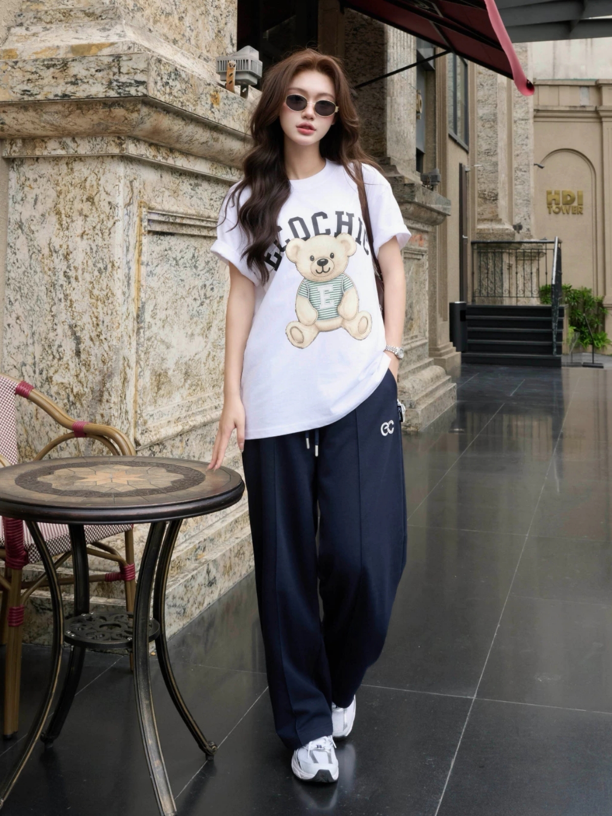 12 outfit với &aacute;o thun đơn giản nhưng mặc l&ecirc;n ai cũng khen c&oacute; gu - Ảnh 15.