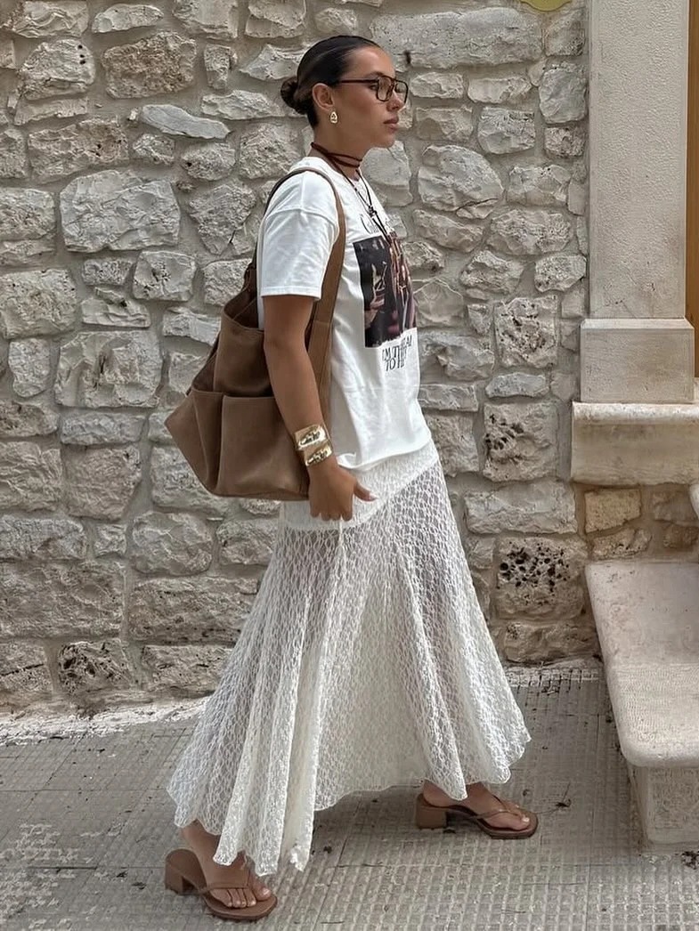 12 outfit với &aacute;o thun đơn giản nhưng mặc l&ecirc;n ai cũng khen c&oacute; gu - Ảnh 11.