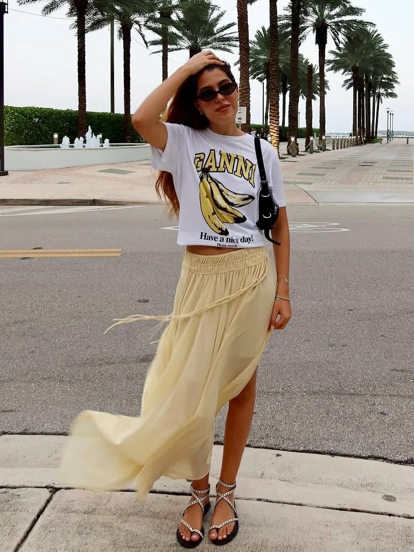12 outfit với &aacute;o thun đơn giản nhưng mặc l&ecirc;n ai cũng khen c&oacute; gu - Ảnh 12.