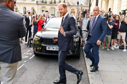 Meghan Markle kh&ocirc;ng th&aacute;p t&ugrave;ng Vương tử Harry tại sự kiện Invictus Games 2027 ở Anh - Ảnh 3.
