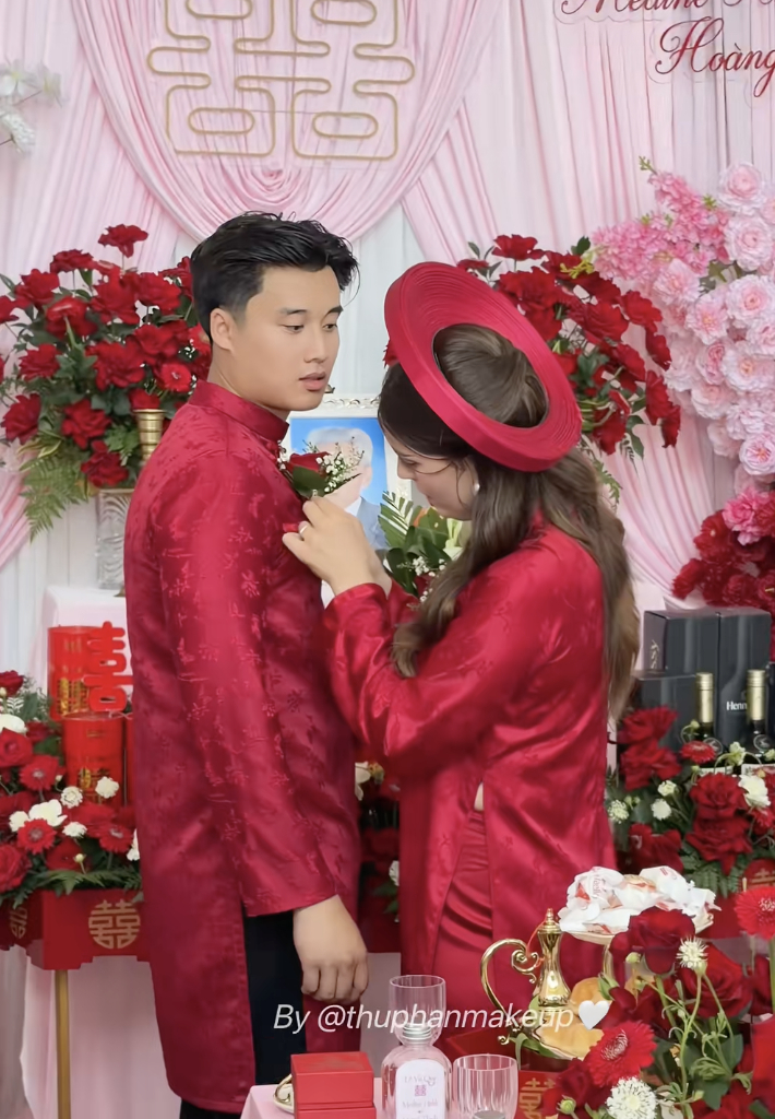 C&ocirc; d&acirc;u người Đức trong &aacute;o d&agrave;i Việt: Đ&aacute;m cưới g&acirc;y sốt 6 triệu lượt xem - Ảnh 7.