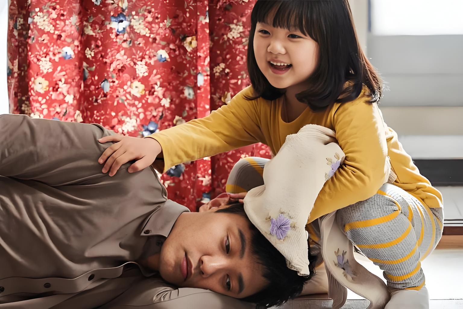6 biểu hiện chứng tỏ con y&ecirc;u cha mẹ, gia đ&igrave;nh hạnh ph&uacute;c - Ảnh 1.