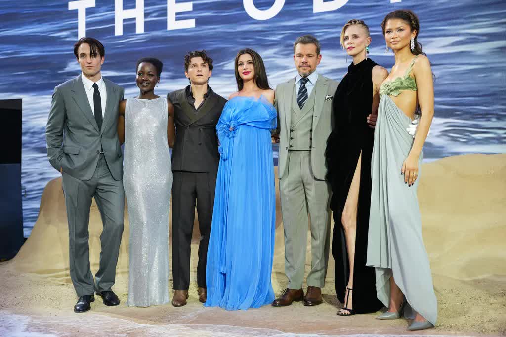 Phong cách thời trang của Zendaya khi quảng bá bom tấn The Odyssey - Ảnh 5.