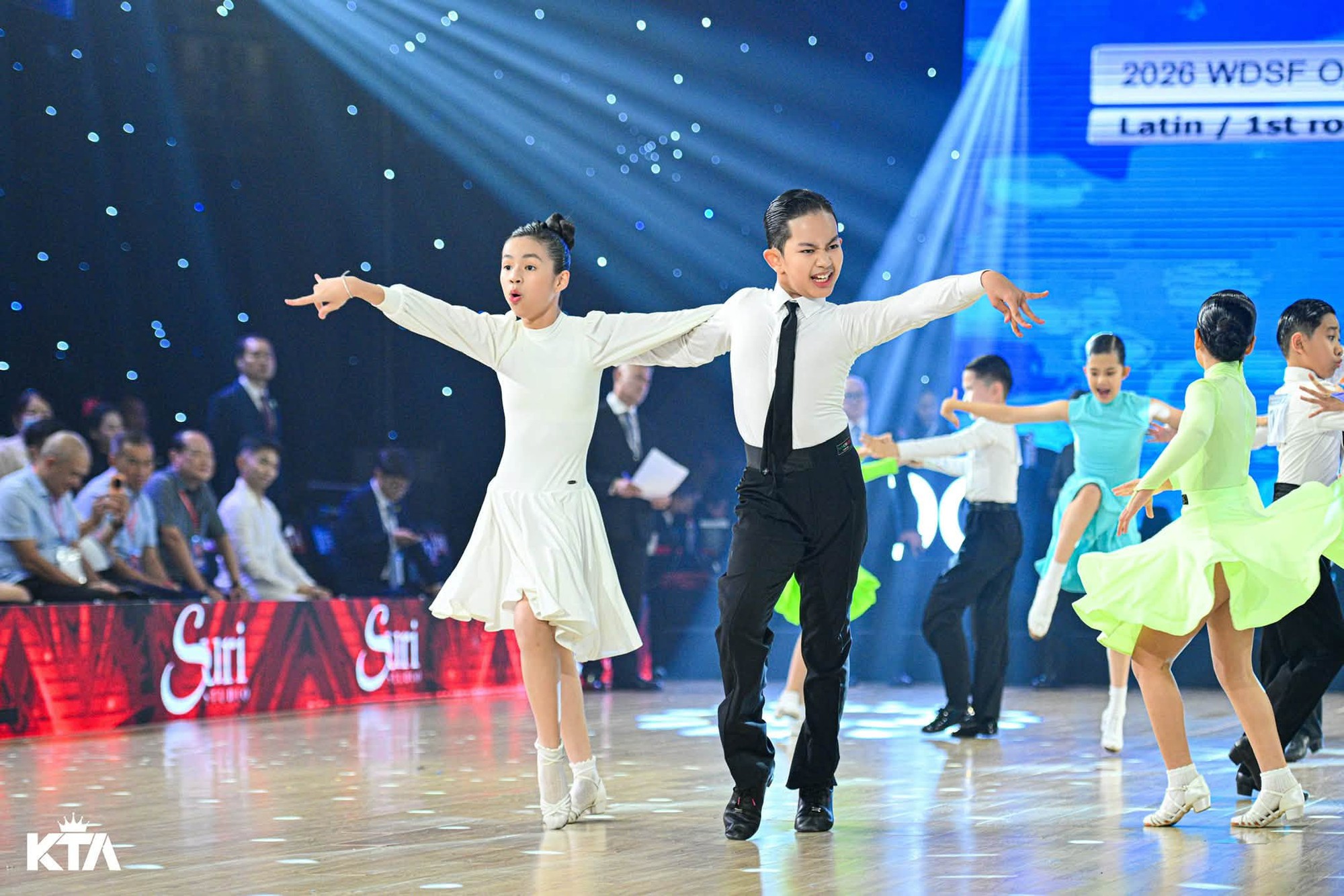 B&eacute; Kubi v&agrave; May xuất sắc gi&agrave;nh 8 HCV ch&acirc;u &Aacute; tại WDSF Vietnam DanceSport Festival 2026 - Ảnh 2.