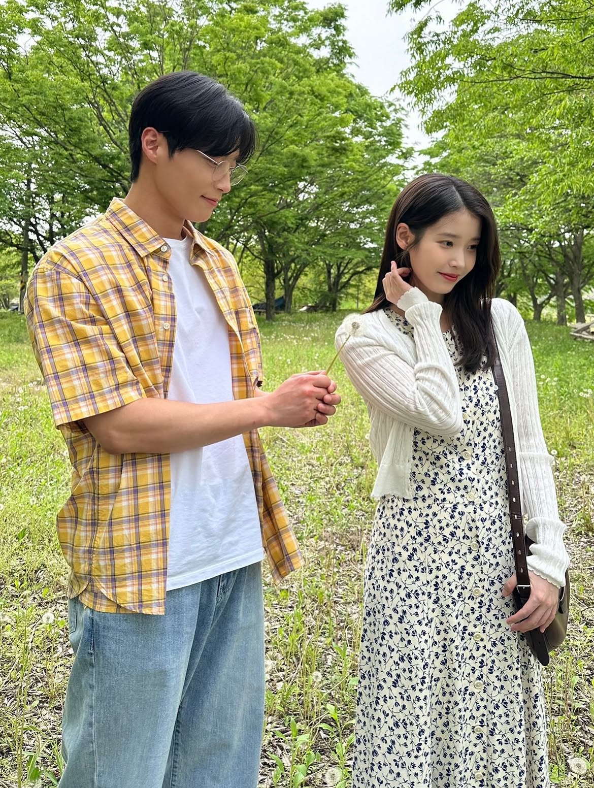 Heo Nam Joon v&agrave; IU hợp t&aacute;c trong sản phẩm &acirc;m nhạc mới: Hậu trường th&uacute; vị - Ảnh 2.