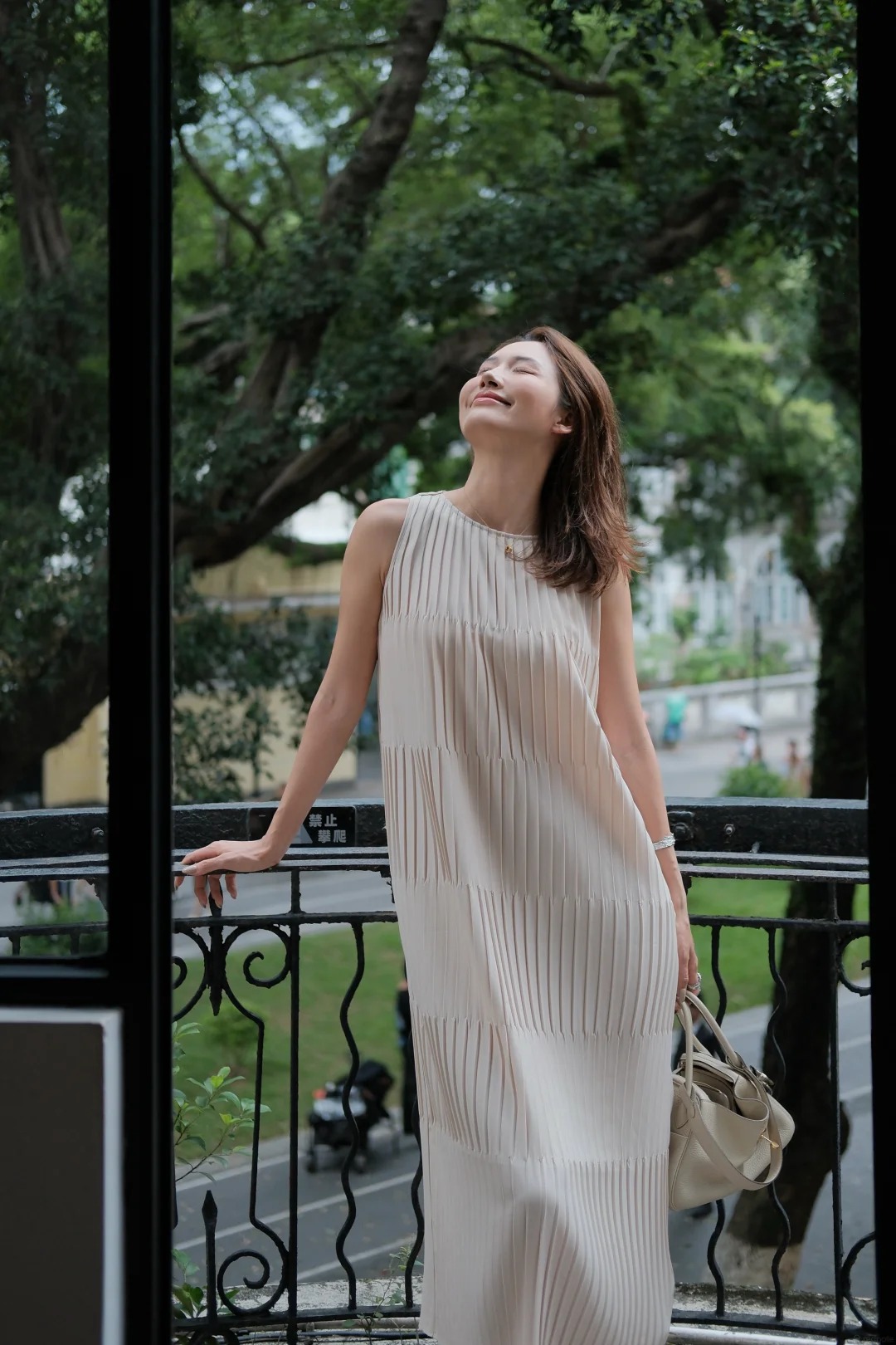 Những chiếc v&aacute;y mang tinh thần Old Money gi&uacute;p bạn tr&ocirc;ng sang hơn m&agrave; kh&ocirc;ng cần h&agrave;ng hiệu - Ảnh 9.