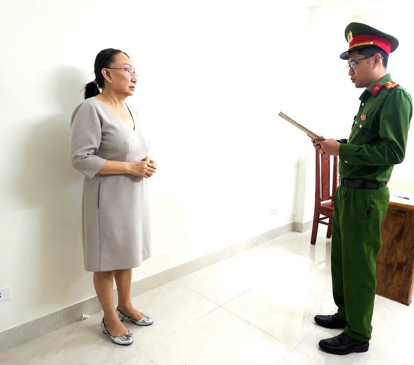 Tiệm v&agrave;ng Ngọc T&acirc;m v&agrave; Kim L&yacute; đ&oacute;ng cửa do bị khởi tố bu&ocirc;n lậu kim cương - Ảnh 10.