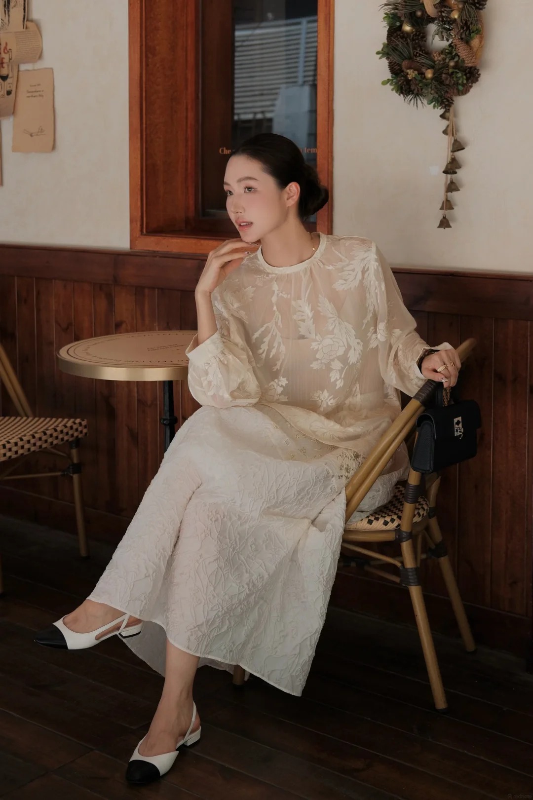 Những chiếc v&aacute;y mang tinh thần Old Money gi&uacute;p bạn tr&ocirc;ng sang hơn m&agrave; kh&ocirc;ng cần h&agrave;ng hiệu - Ảnh 7.