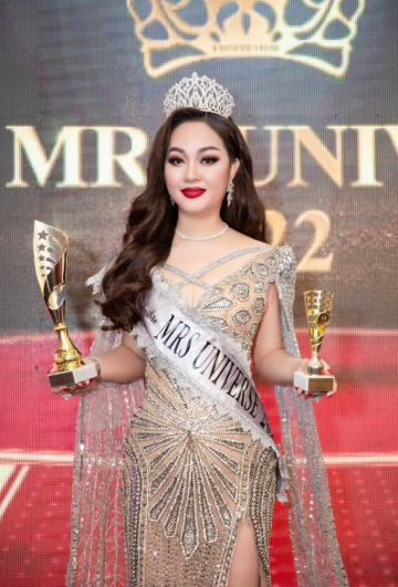 &Aacute; hậu 1 Mrs Universe 2022 bị khởi tố trong đường d&acirc;y bu&ocirc;n lậu kim cương xuy&ecirc;n quốc gia - Ảnh 2.