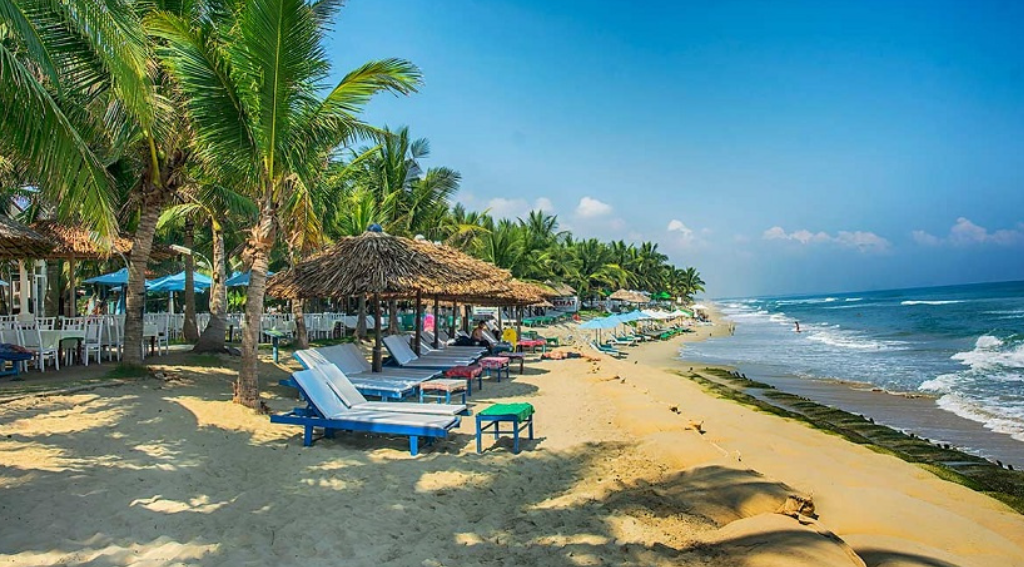 Tưởng ly h&ocirc;n l&agrave; hết, ai ngờ chuyến du lịch Đ&agrave; Nẵng của t&ocirc;i c&ugrave;ng người y&ecirc;u mới lại khiến s&oacute;ng gi&oacute; nổi l&ecirc;n - Ảnh 1.