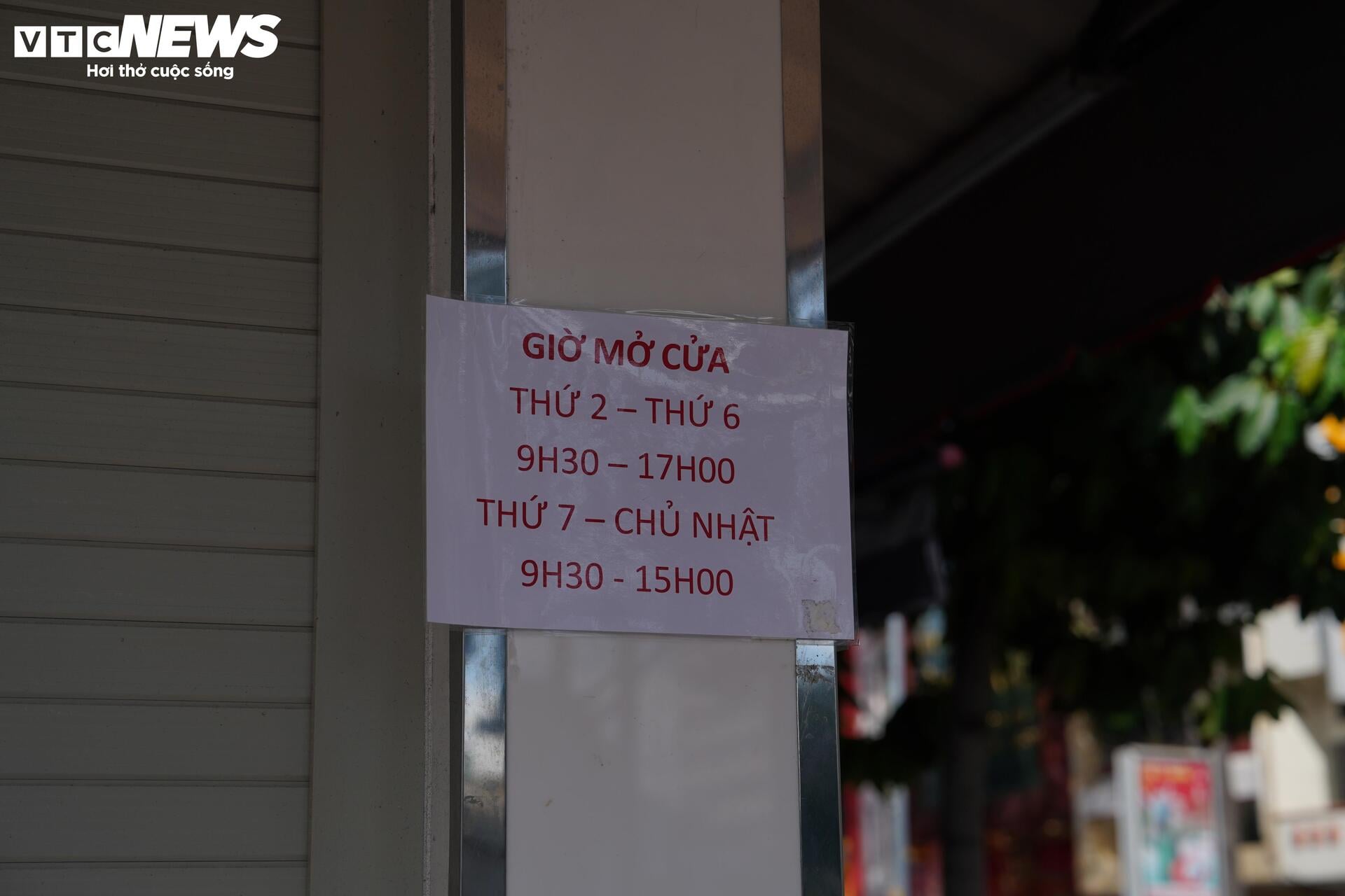 Tiệm v&agrave;ng kim L&yacute; v&agrave; Ngọc Ch&acirc;u &Acirc;u đ&oacute;ng cửa do điều tra bu&ocirc;n lậu kim cương - Ảnh 8.