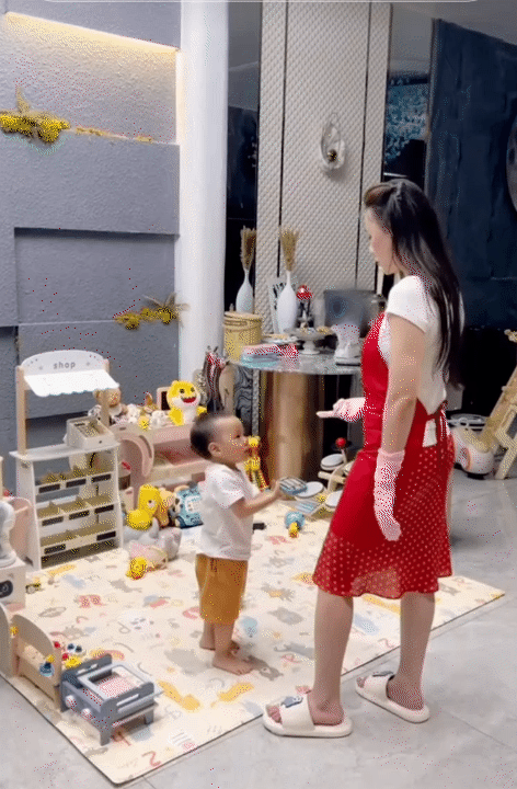 "Ngày sương sương vài lần ăn vạ": Phương Oanh kể chuyện cặp song sinh ở tuổi lên 2 khiến hội bố mẹ bỉm bật cười đồng cảm- Ảnh 5.