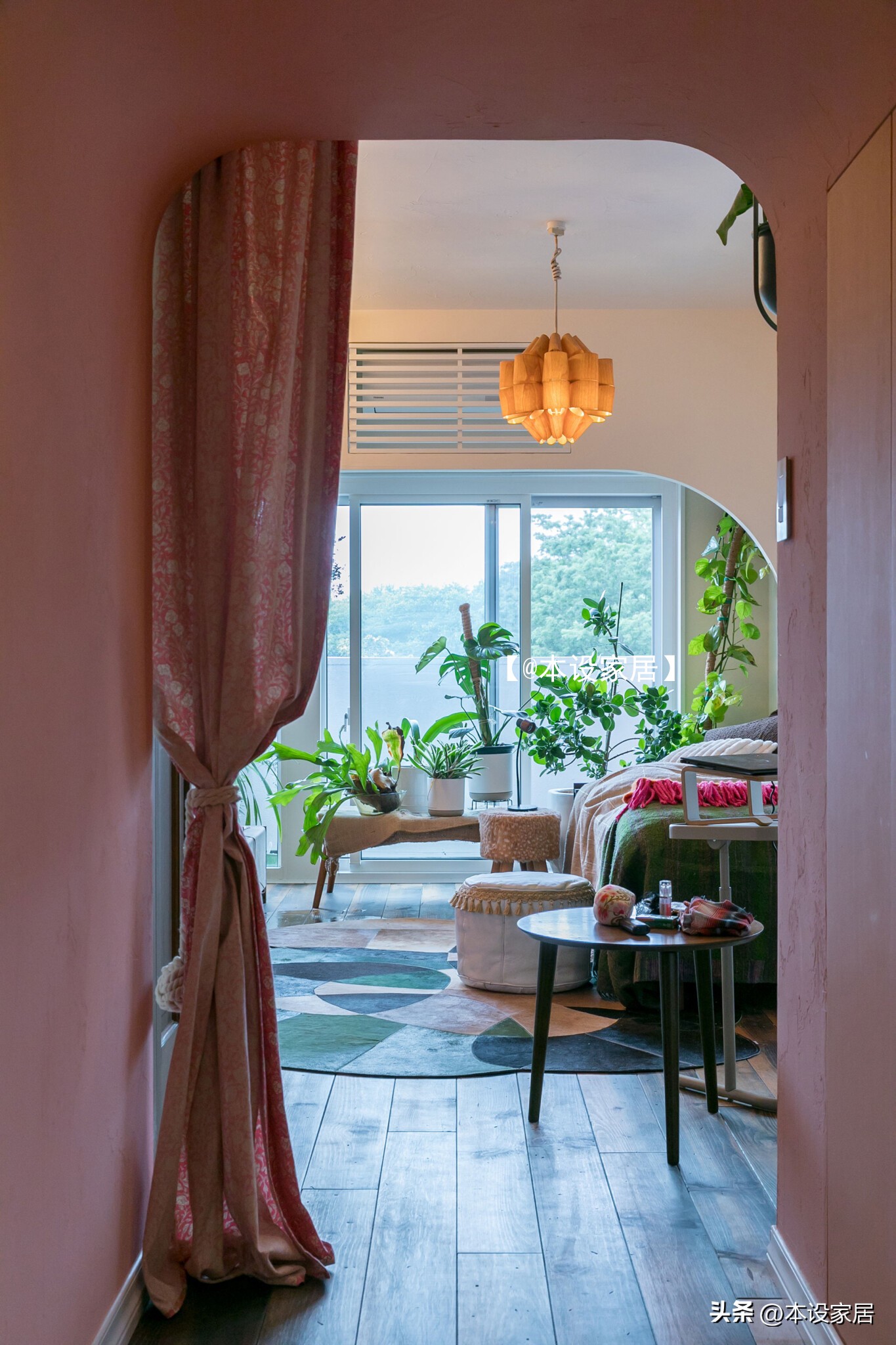 Tự mua căn hộ 44m² ở tuổi đôi mươi, cô gái sinh năm 2000 nói một câu khiến nhiều người gật gù: "Cảm ơn bố mẹ đã từng ép mình học hành chăm chỉ"- Ảnh 2.
