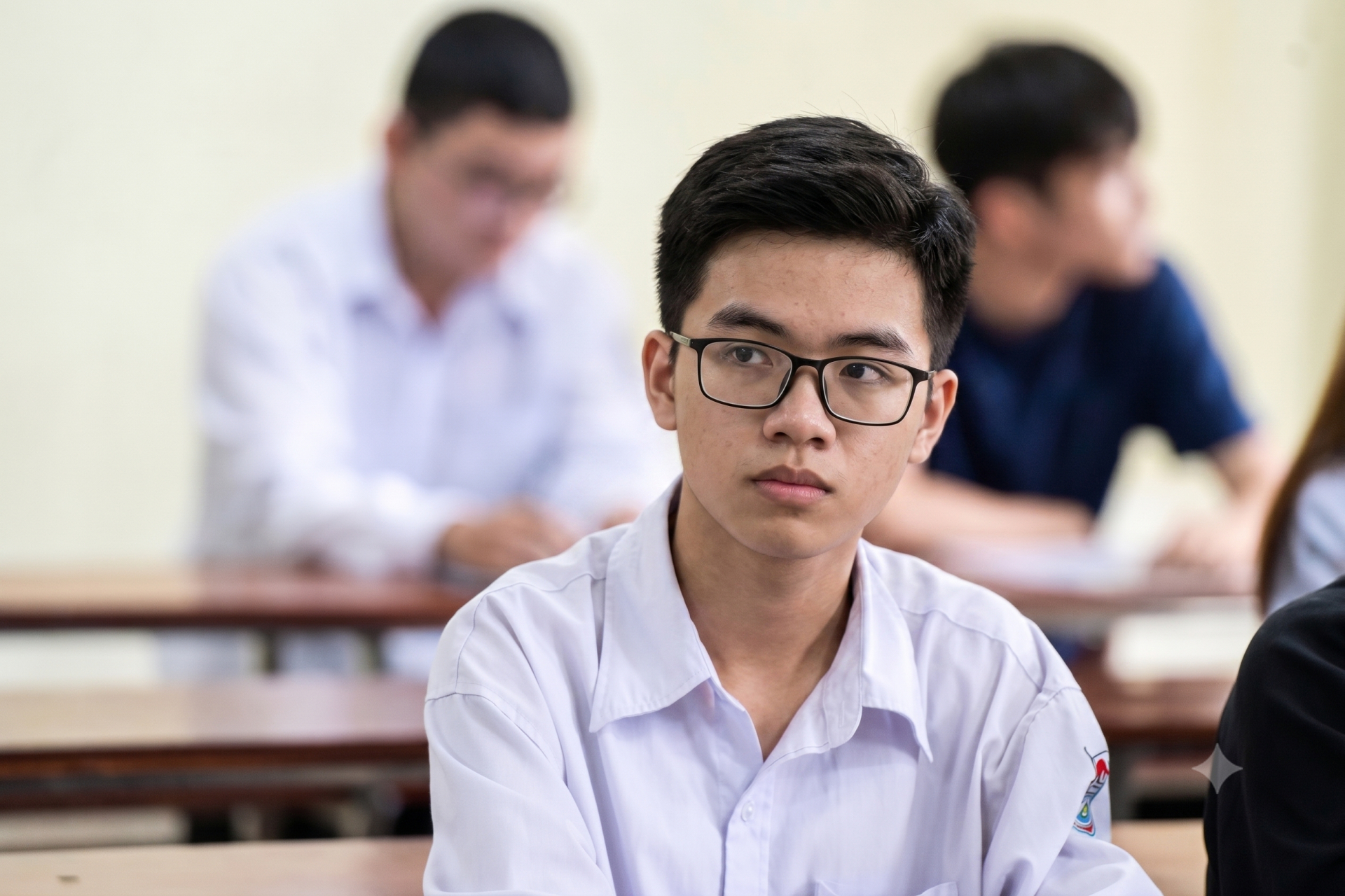 Dự b&aacute;o điểm chuẩn đại học 2026 MỚI NHẤT: Một con số đang khiến sĩ tử 2k8 to&aacute;t mồ h&ocirc;i! - Ảnh 1.