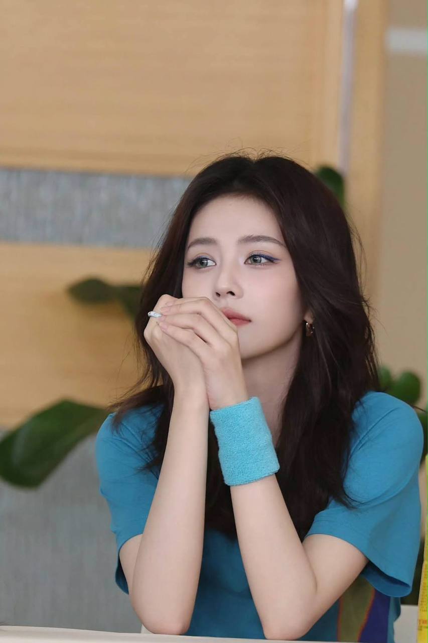 Bạch Lộc nhận chỉ tr&iacute;ch v&igrave; makeup đậm, Chương Nhược Nam cũng bị k&eacute;o v&agrave;o drama- Ảnh 3.