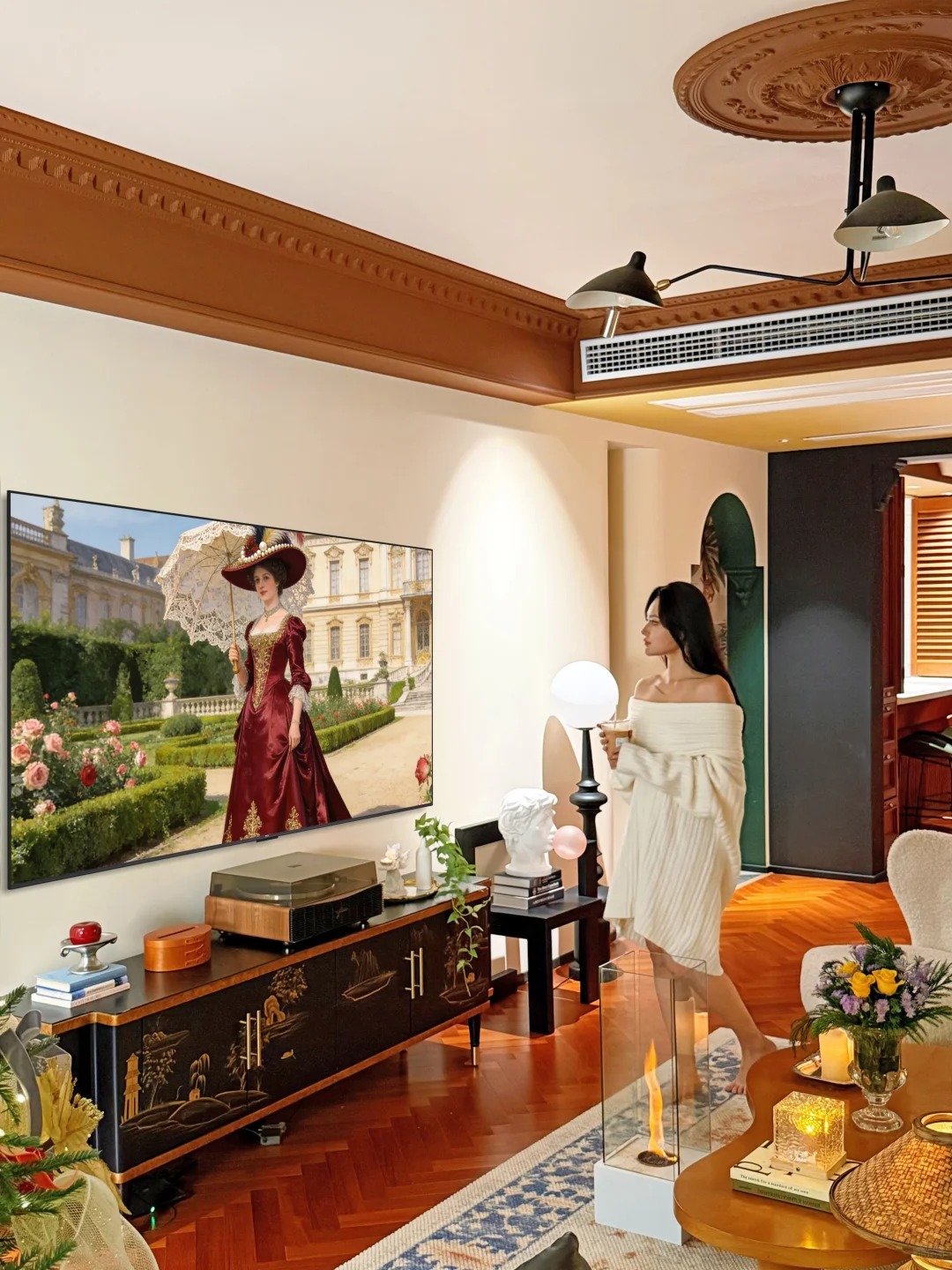 Cải tạo ban c&ocirc;ng 1m&sup2; th&agrave;nh ph&ograve;ng tắm, kh&ocirc;ng đi l&agrave;m vẫn sống rất chill: Cuộc sống khiến nhiều người t&ograve; m&ograve;- Ảnh 1.