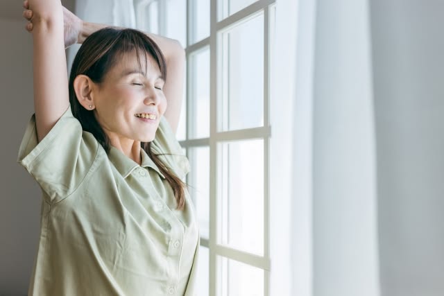 5 khoản tiền nên tách riêng trước tuổi 45 nếu muốn an tâm khi về già - Ảnh 1.