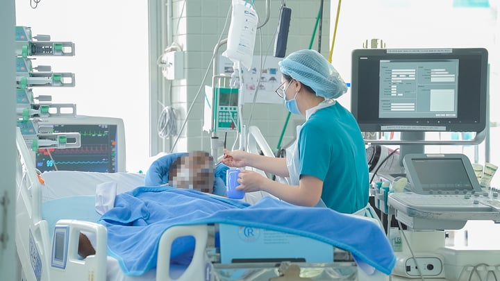 Nạn nh&acirc;n nặng nhất vụ lật ca n&ocirc; tại Ph&uacute; Quốc đ&atilde; tỉnh v&agrave; hồi phục t&iacute;ch cực - Ảnh 1.