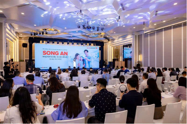 Techcom Insurance chính thức ra mắt bảo hiểm sức khỏe Song An - Ảnh 3. Techcom Insurance chính thức ra mắt bảo hiểm sức khỏe Song An - Ảnh 3.