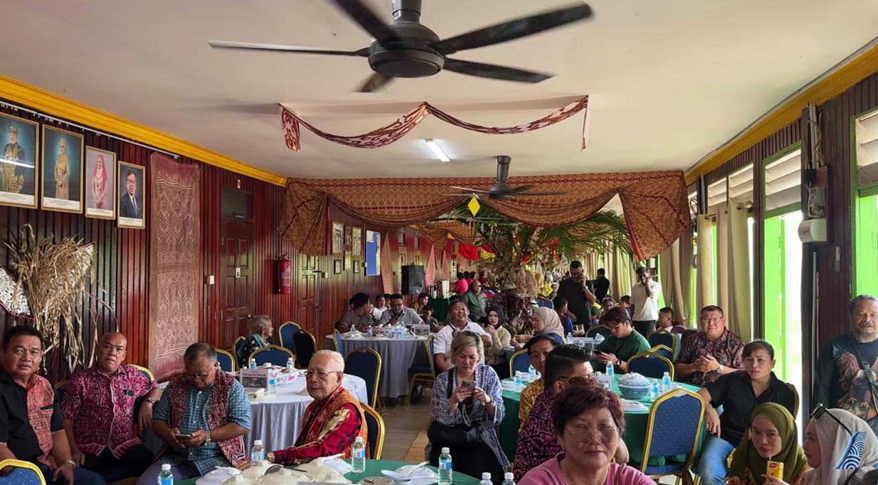 Ng&ocirc;i nh&agrave; d&agrave;i 250m ở Sarawak: Nơi 780 người chung sống v&agrave; nối d&agrave;i truyền thống - Ảnh 6.