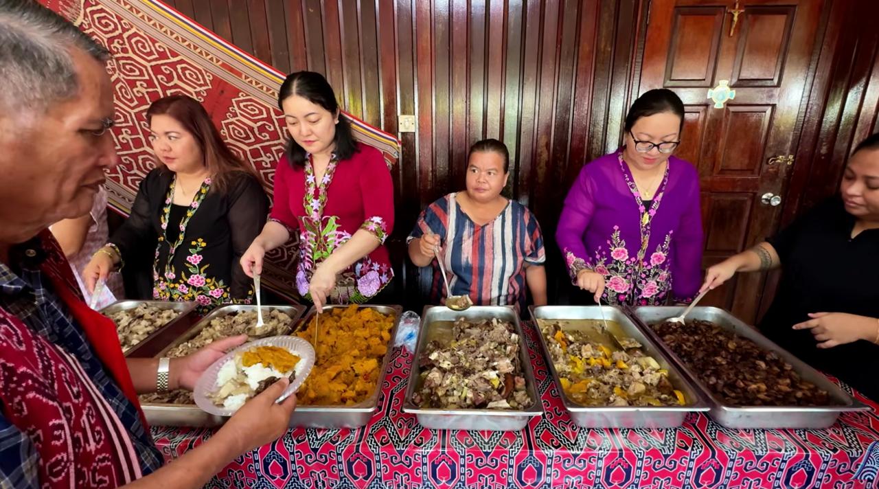 Ng&ocirc;i nh&agrave; d&agrave;i 250m ở Sarawak: Nơi 780 người chung sống v&agrave; nối d&agrave;i truyền thống - Ảnh 10.