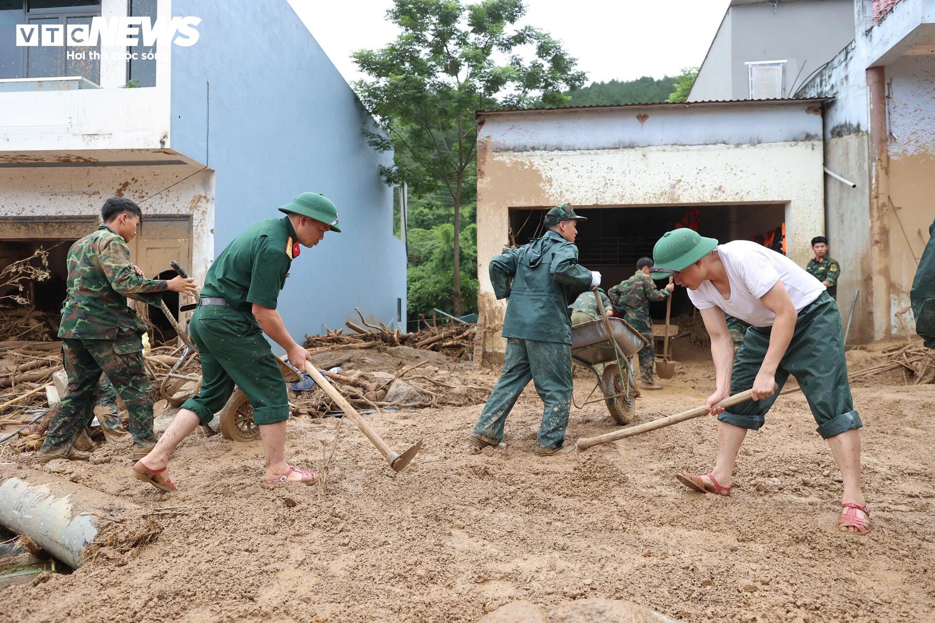 Lũ qu&eacute;t Lai Ch&acirc;u 2026 g&acirc;y thiệt hại nghi&ecirc;m trọng , h&agrave;ng chục ng&ocirc;i nh&agrave; bị x&ocirc; đổ - Ảnh 10.