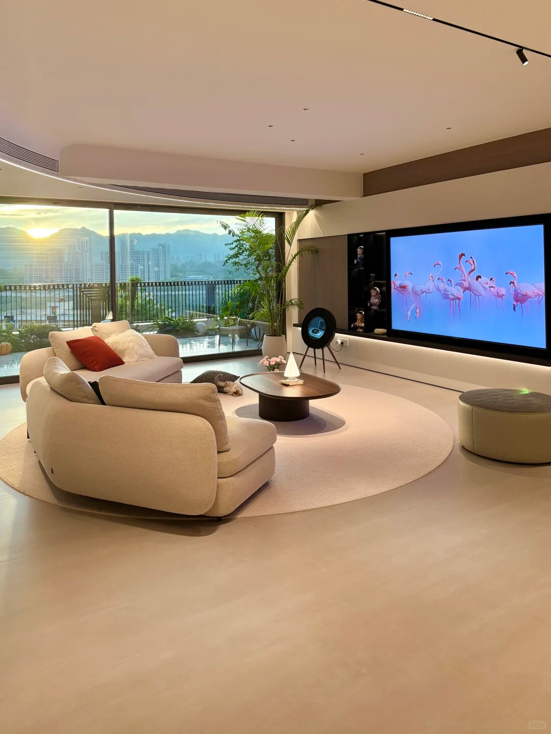 Cải tạo nh&agrave; cửa th&agrave;nh kh&aacute;ch sạn nghỉ dưỡng: Cuộc sống đ&aacute;ng ghen tị của Shi Qing - Ảnh 2.