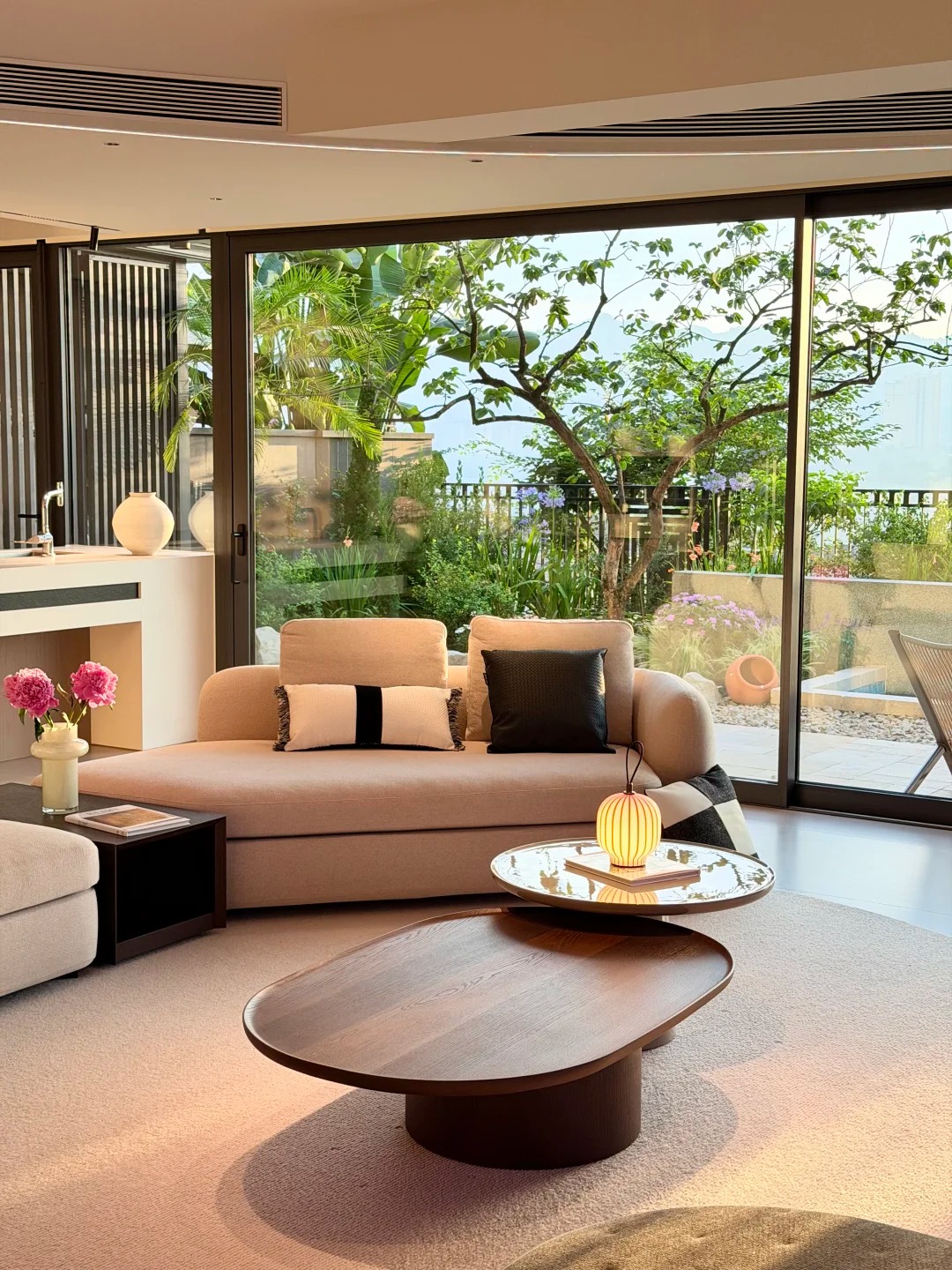 Cải tạo nh&agrave; cửa th&agrave;nh kh&aacute;ch sạn nghỉ dưỡng: Cuộc sống đ&aacute;ng ghen tị của Shi Qing - Ảnh 5.