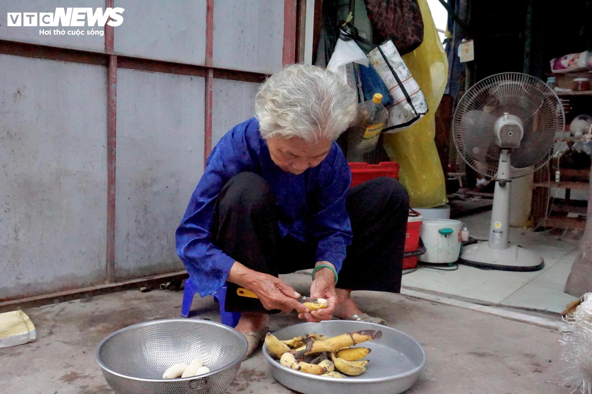 C&ocirc;ng nhận b&agrave; Nguyễn Thị Lệ l&agrave; vợ liệt sĩ Huỳnh Văn Qu&ecirc;n sau 58 năm chờ đợi - Ảnh 4.