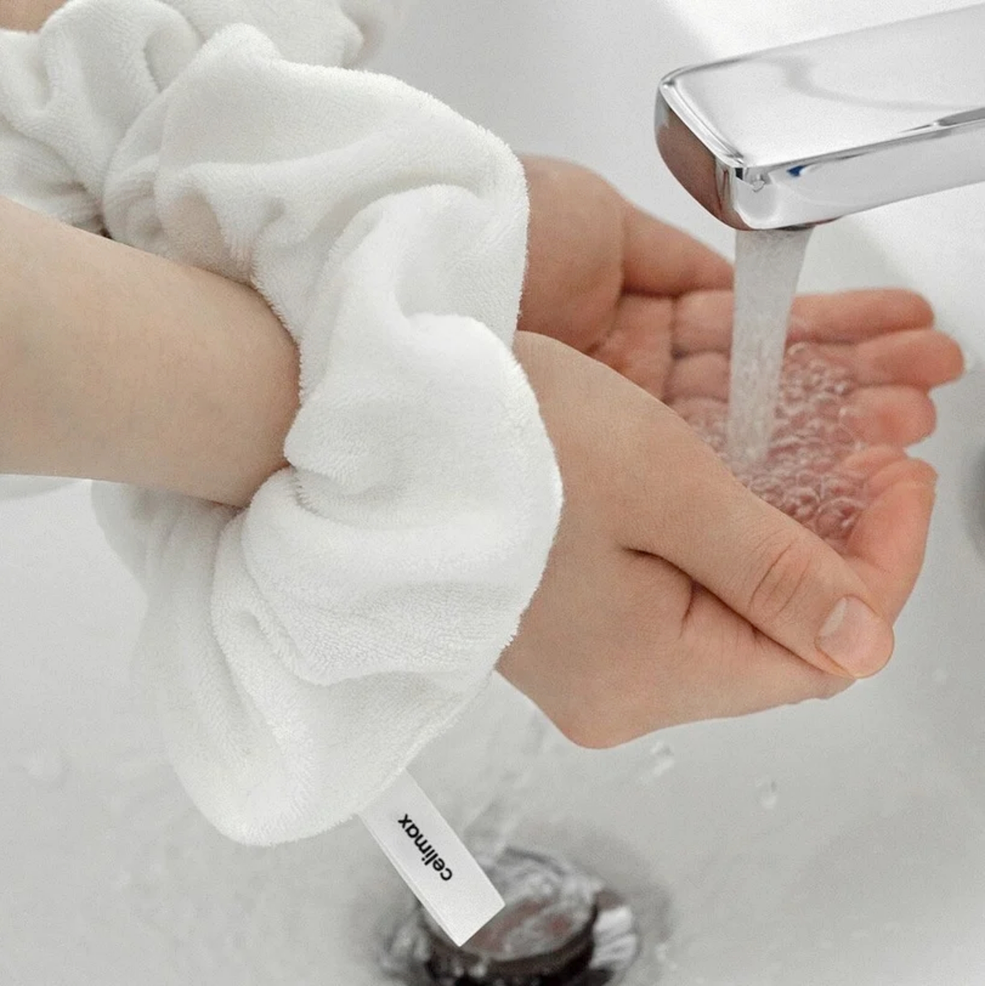 Đắp mặt nạ xong có cần rửa lại không? 3 nguyên tắc nhiều người bỏ qua khiến da mãi không