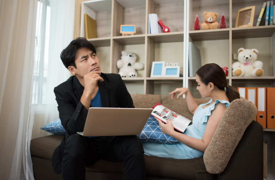 H&ocirc;n nh&acirc;n su&yacute;t rạn nứt chỉ v&igrave; một hộp sữa, nguy&ecirc;n nh&acirc;n s&acirc;u xa c&ograve;n khiến người ta ngỡ ng&agrave;ng hơn- Ảnh 1.