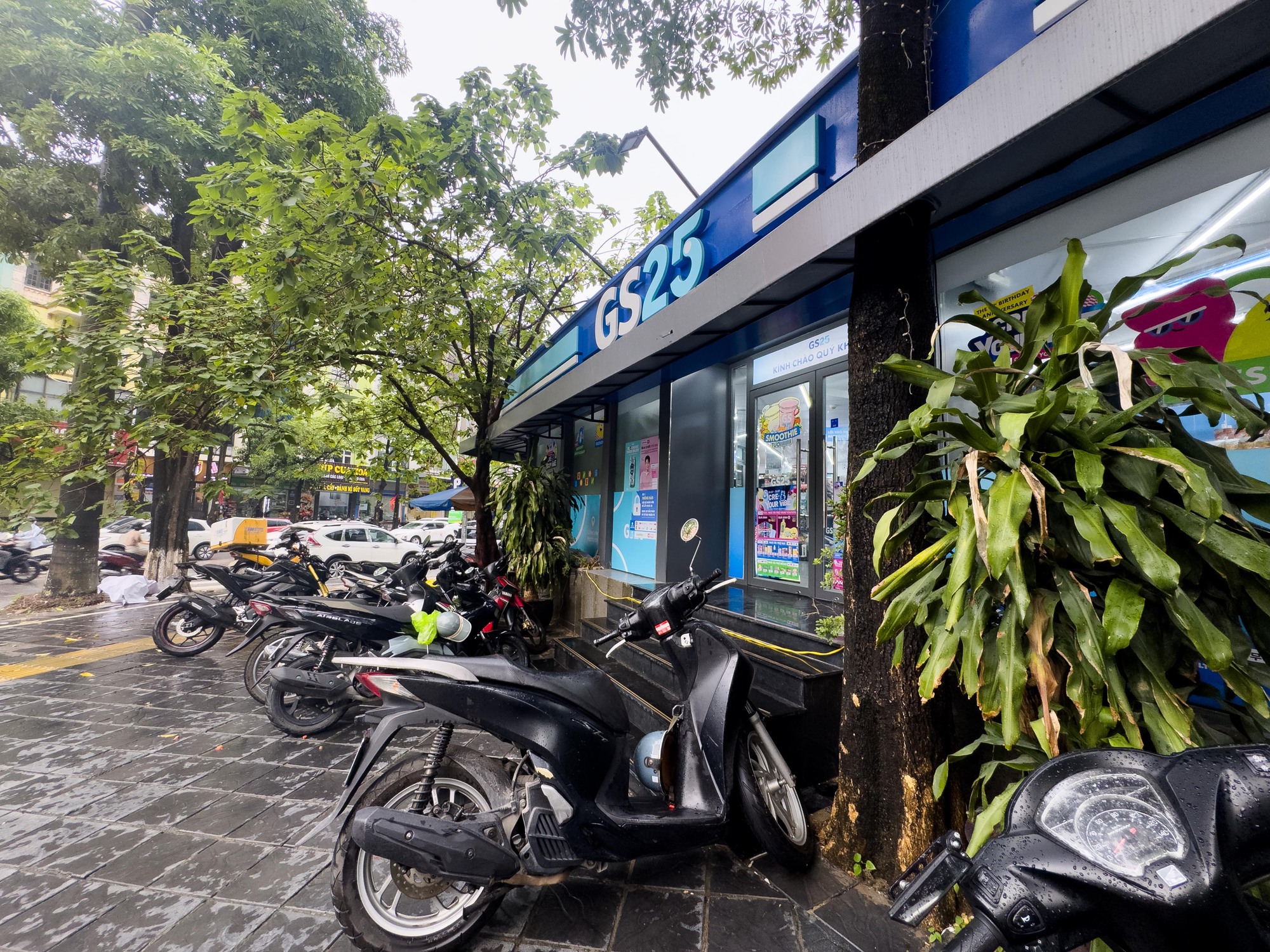 GS25 tạm ngừng hoạt động sau vụ l&ugrave;m x&ugrave;m thực phẩm tại H&agrave; Nội - Ảnh 4.