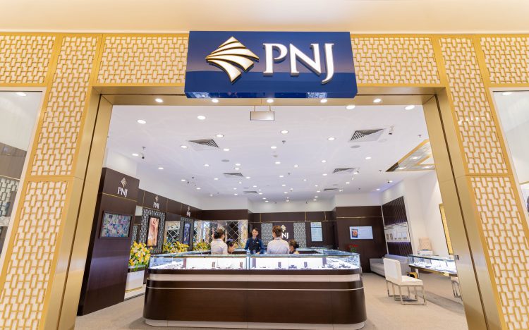 PNJ Lab n&oacute;i g&igrave; khi Gi&aacute;m đốc bị bắt v&igrave; &lsquo;ph&ugrave; ph&eacute;p&rsquo; giấy kiểm định kim cương?- Ảnh 1.