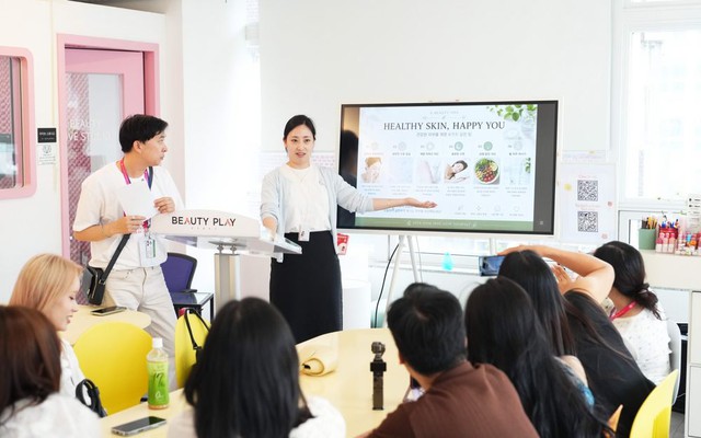 Hyeri thành gương mặt đại diện chiến dịch du lịch tỷ đô của Hàn Quốc,