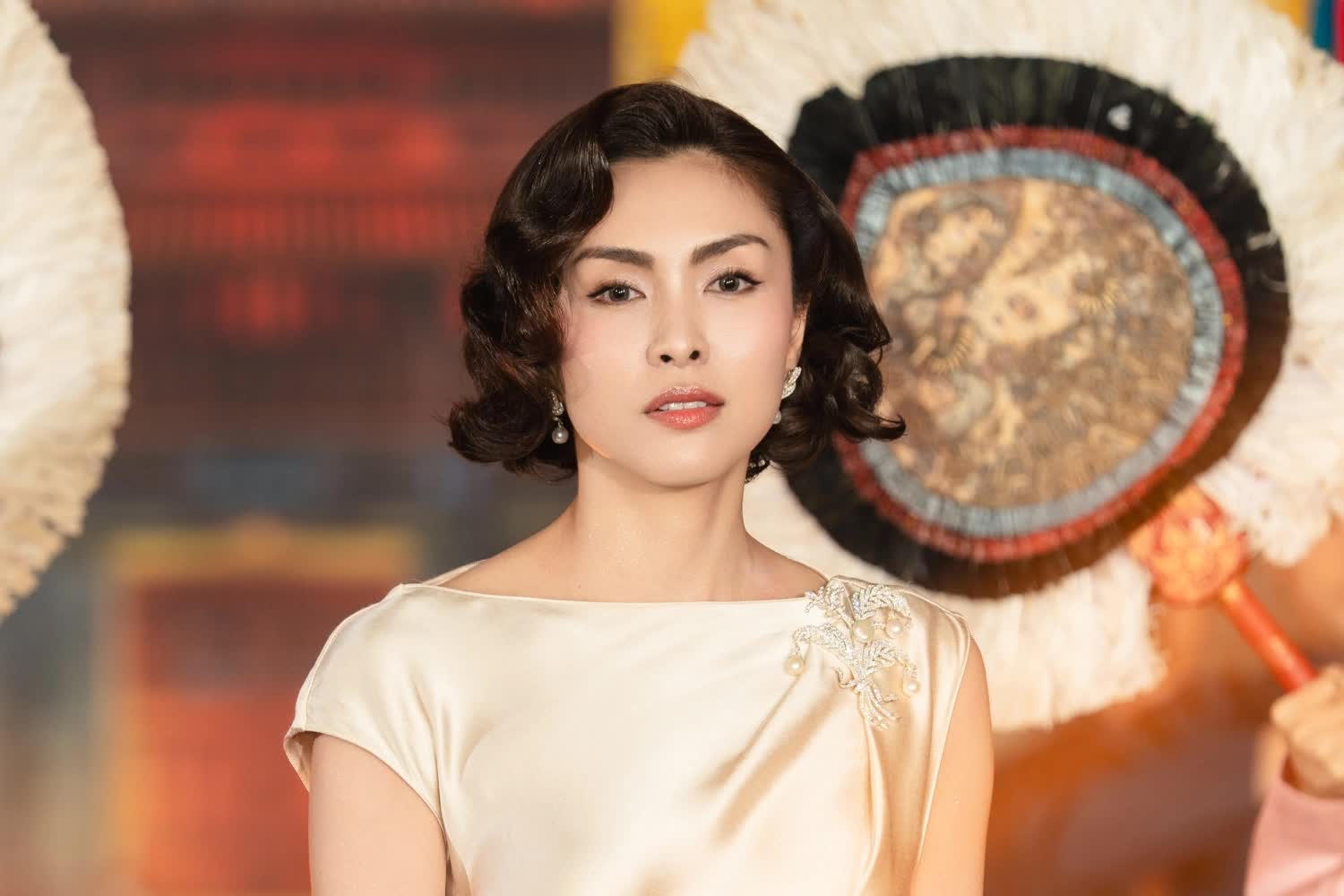 Tăng Thanh H&agrave; t&aacute;i xuất điện ảnh sau 13 năm, điều khiến d&acirc;n t&igrave;nh kh&ocirc;ng rời mắt lại l&agrave; v&oacute;c d&aacute;ng tuổi 40: H&oacute;a ra b&iacute; quyết chỉ xoay quanh v&agrave;i th&oacute;i quen rất đời thường - Ảnh 4.
