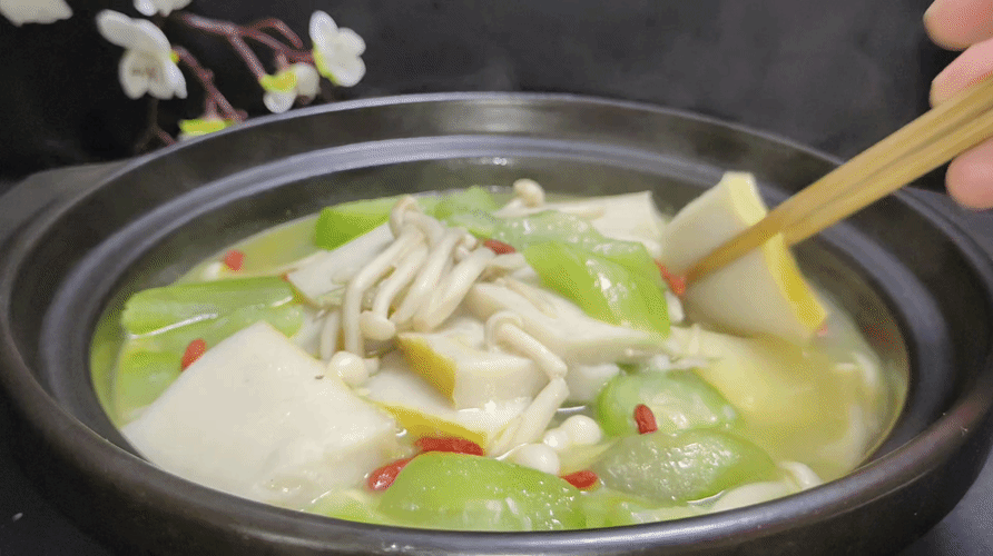 Món canh này nấu xong đặt lên bàn ăn cả nhà sẽ đua nhau ăn hết sạch - Ảnh 1. Món canh này nấu xong đặt lên bàn ăn cả nhà sẽ đua nhau ăn hết sạch - Ảnh 1.