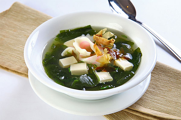 Đổ mồ h&ocirc;i cả ng&agrave;y? Đừng chỉ uống nước, nhớ bổ sung 5 thực phẩm gi&agrave;u kali n&agrave;y - Ảnh 3.