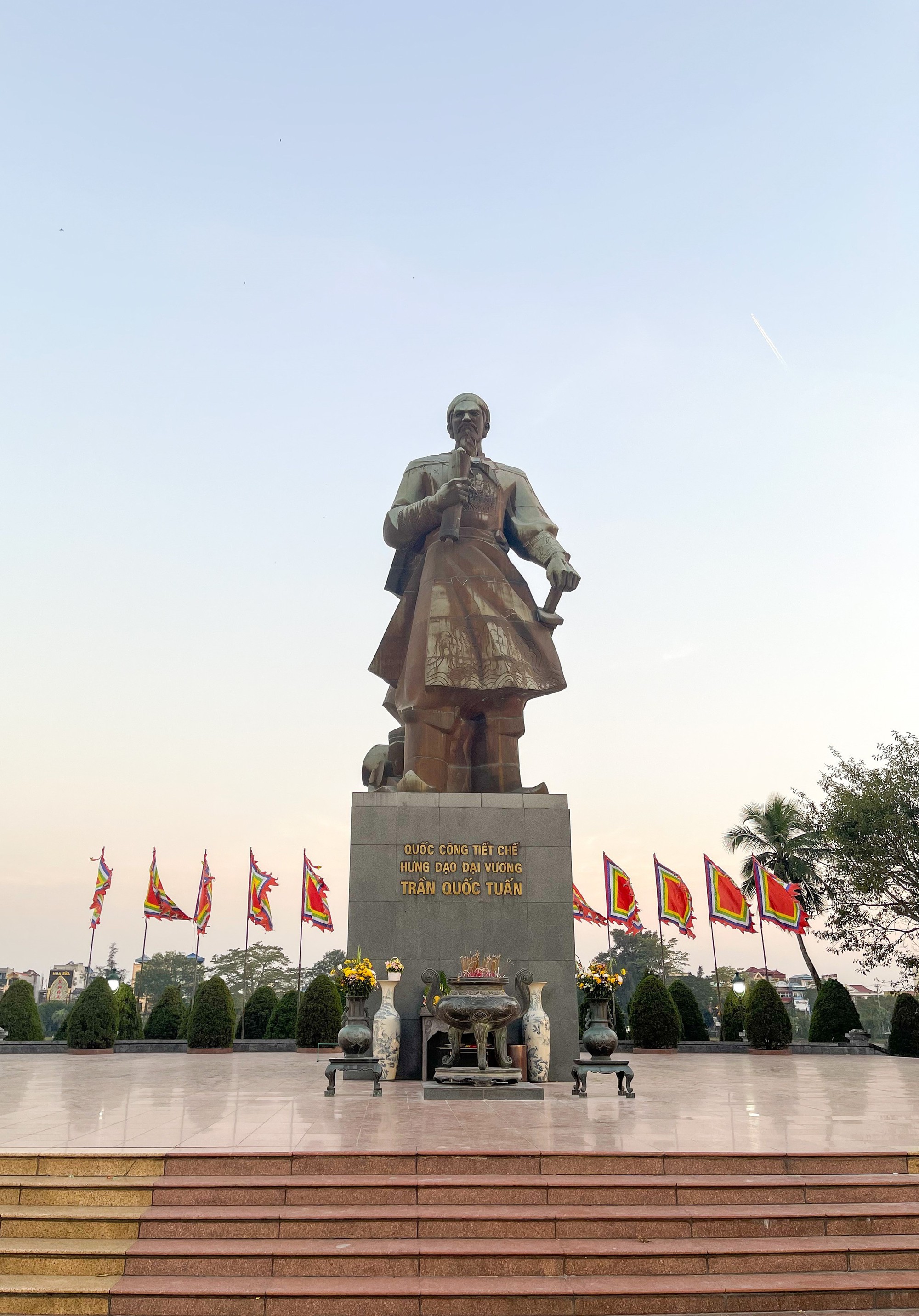Vị tướng Việt ba lần đ&aacute;nh bại đế chế h&ugrave;ng mạnh nhất thế giới, sau khi mất được d&acirc;n t&ocirc;n l&agrave;m th&aacute;nh- Ảnh 2.