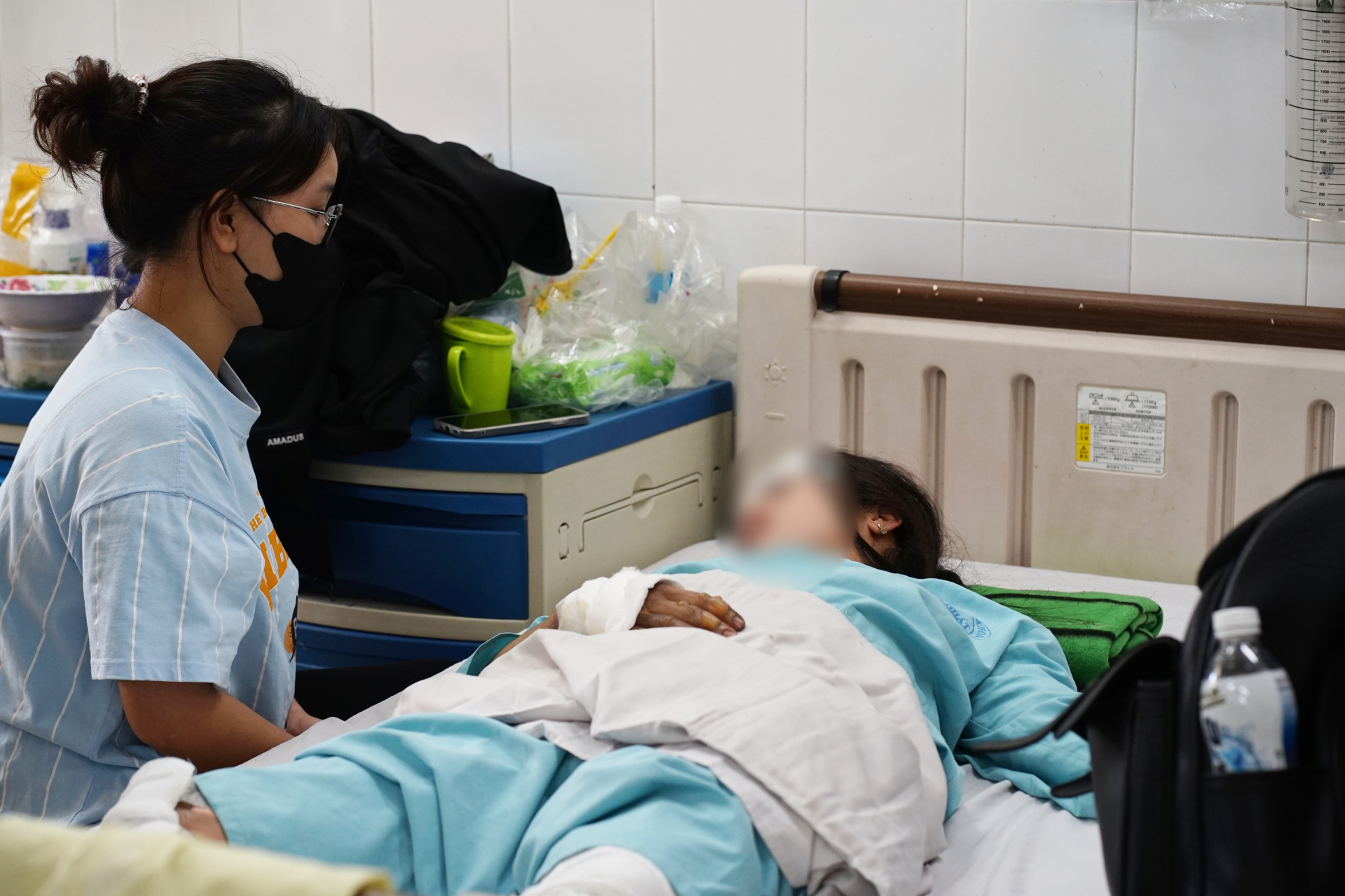 Lời kể đau thương của Gia đ&igrave;nh sống s&oacute;t trong vụ ch&aacute;y xe kh&aacute;ch ở Đồng Nai - Ảnh 3.