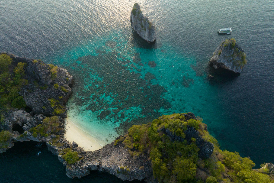 Krabi - Vi&ecirc;n ngọc lục bảo hoang sơ giữa l&ograve;ng Th&aacute;i Lan. - Ảnh 1.