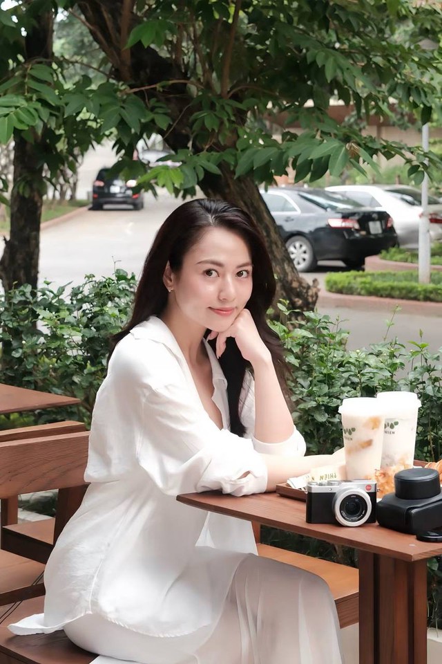Mỹ nh&acirc;n phim giờ V&agrave;ng  - Ảnh 9.