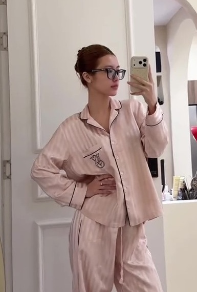 T&ocirc; Đ&aacute;t Kỷ v&agrave; nghi vấn sử dụng b&oacute;ng cười g&acirc;y X&ocirc;n xao cộng đồng mạng - Ảnh 2.