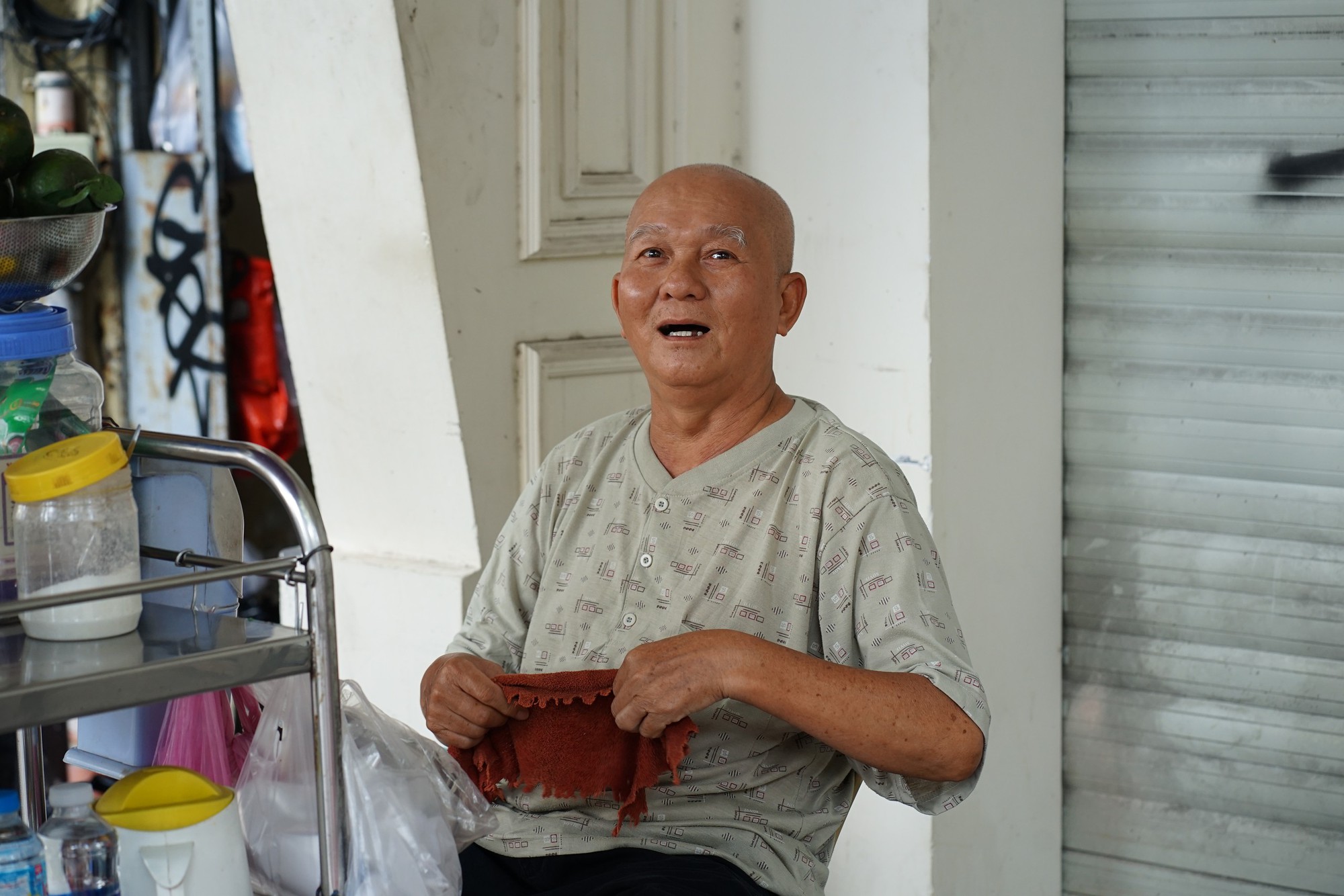 H&agrave;ng loạt cửa h&agrave;ng kim cương tại TP . HCM tạm ngừng hoạt động g&acirc;y bất ngờ cho kh&aacute;ch h&agrave;ng - Ảnh 8.
