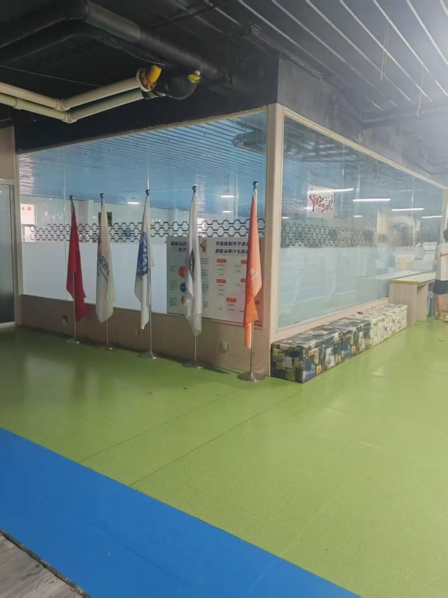 Cậu b&eacute; 11 tuổi tử vong v&igrave; bị h&uacute;t v&agrave;o ống xả bể bơi , nh&acirc;n vi&ecirc;n kh&ocirc;ng ch&uacute; &yacute; - Ảnh 1.
