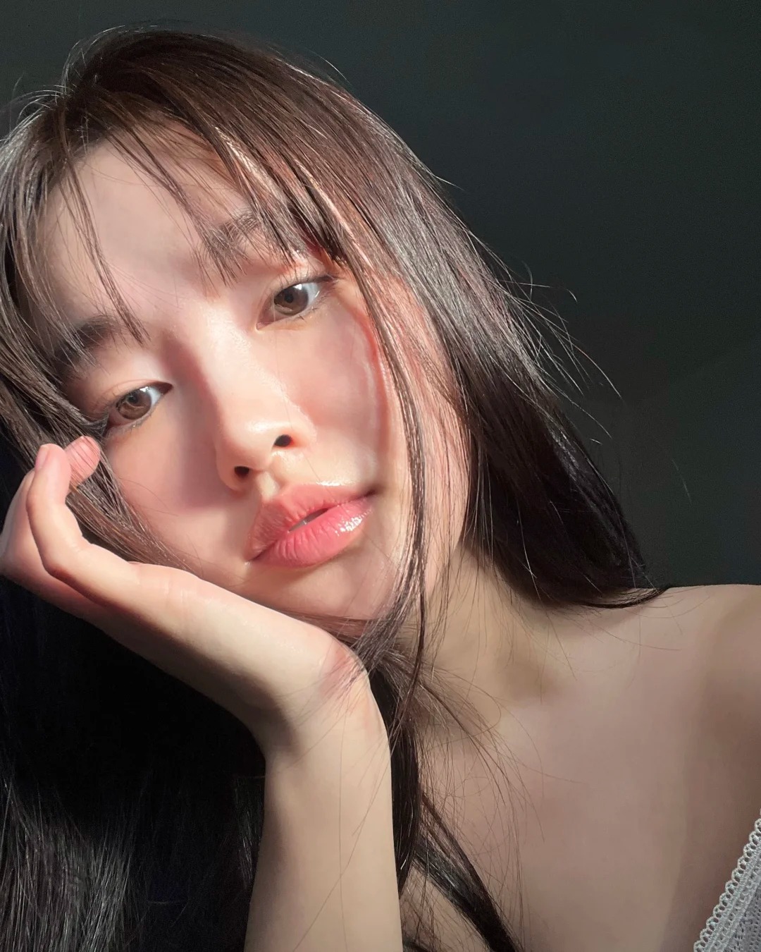 6 th&oacute;i quen buổi tối nhiều người mắc phải nhưng lại &acirc;m thầm khiến cơ thể l&atilde;o h&oacute;a nhanh hơn - Ảnh 4.